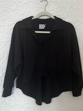 XS Urban Outfitters Black Pullover Henley